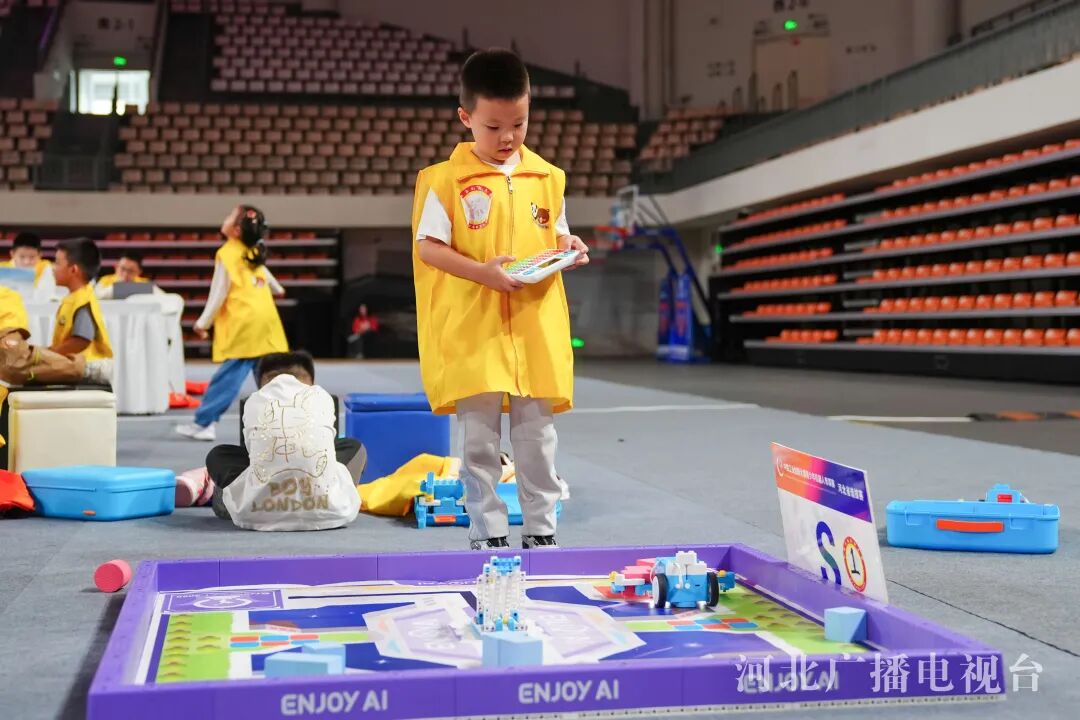 202511191763513473350192.jpg 微信图片_2025-11-19_084959_390.jpg